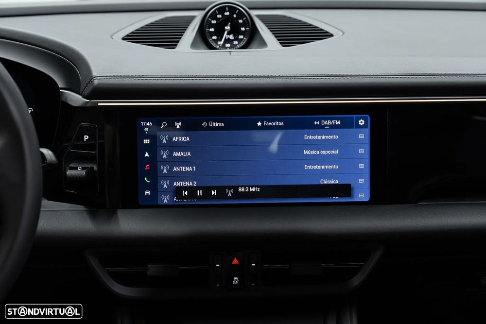 Porsche Macan Electric 4 - 39