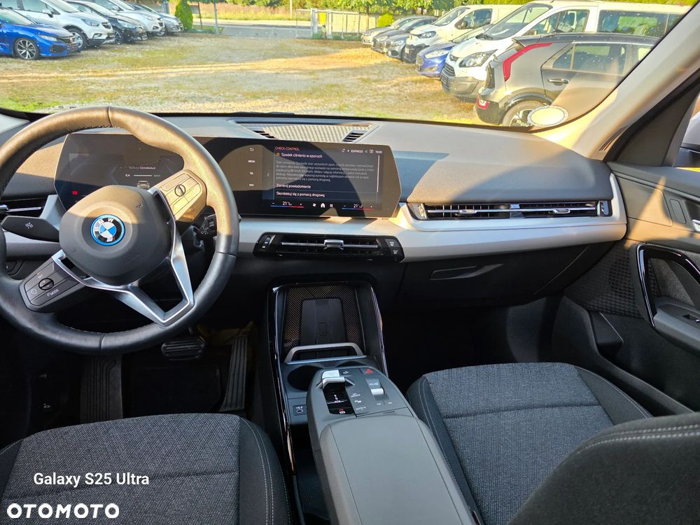BMW iX1 eDrive20 - 13