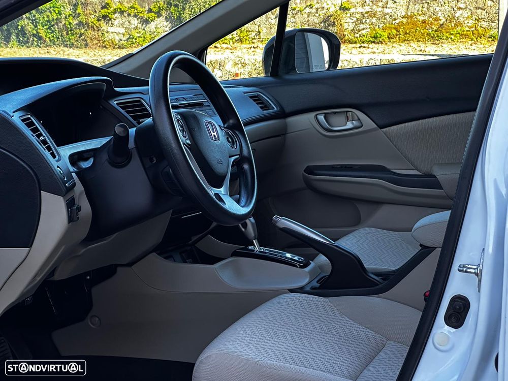 Honda Civic 1.8 i-VTEC Auto Comfort - 25