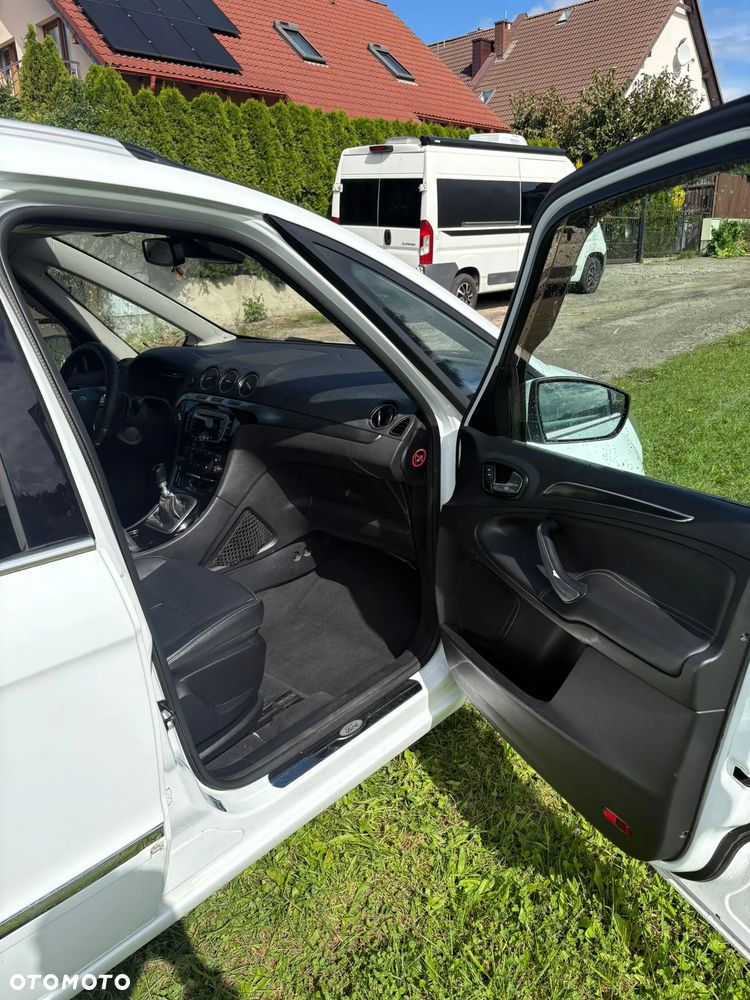 Ford Galaxy 2.0 TDCi Titanium - 15