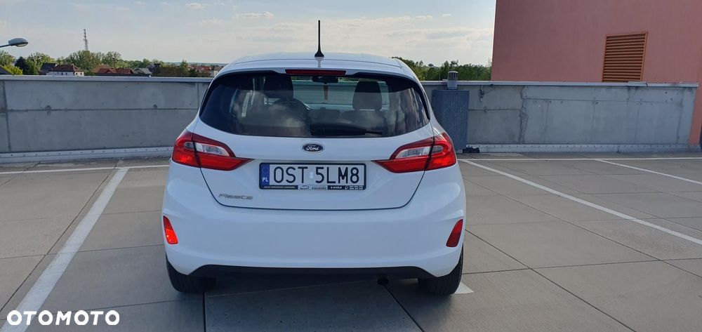 Ford Fiesta 1.1 S&S COOL&CONNECT - 9