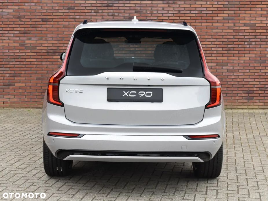 Volvo XC 90 B5 B AWD Ultra Dark 7os - 3
