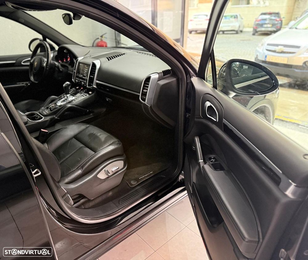 Porsche Cayenne 3.0 V6 - 21