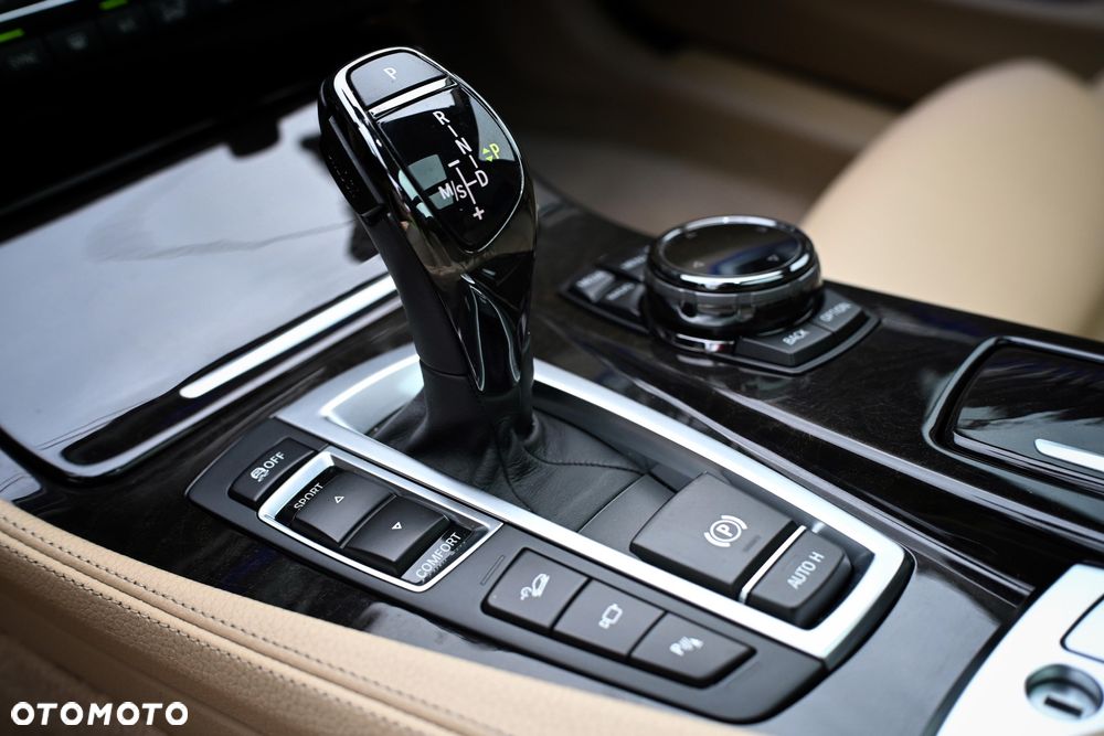 BMW Seria 5 535d - 27