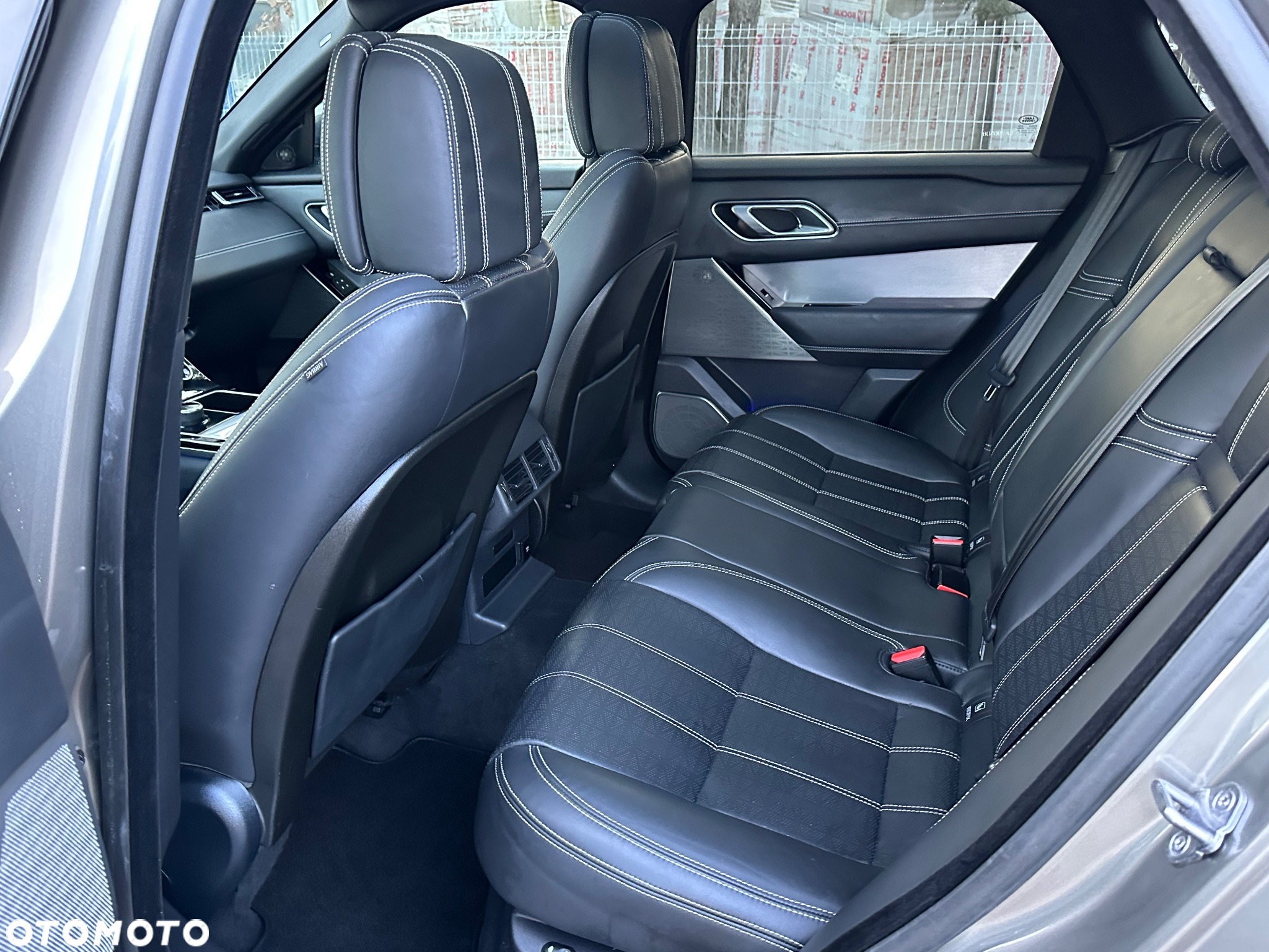 Land Rover Range Rover Velar 2.0 TD4 R-Dynamic HSE - 15