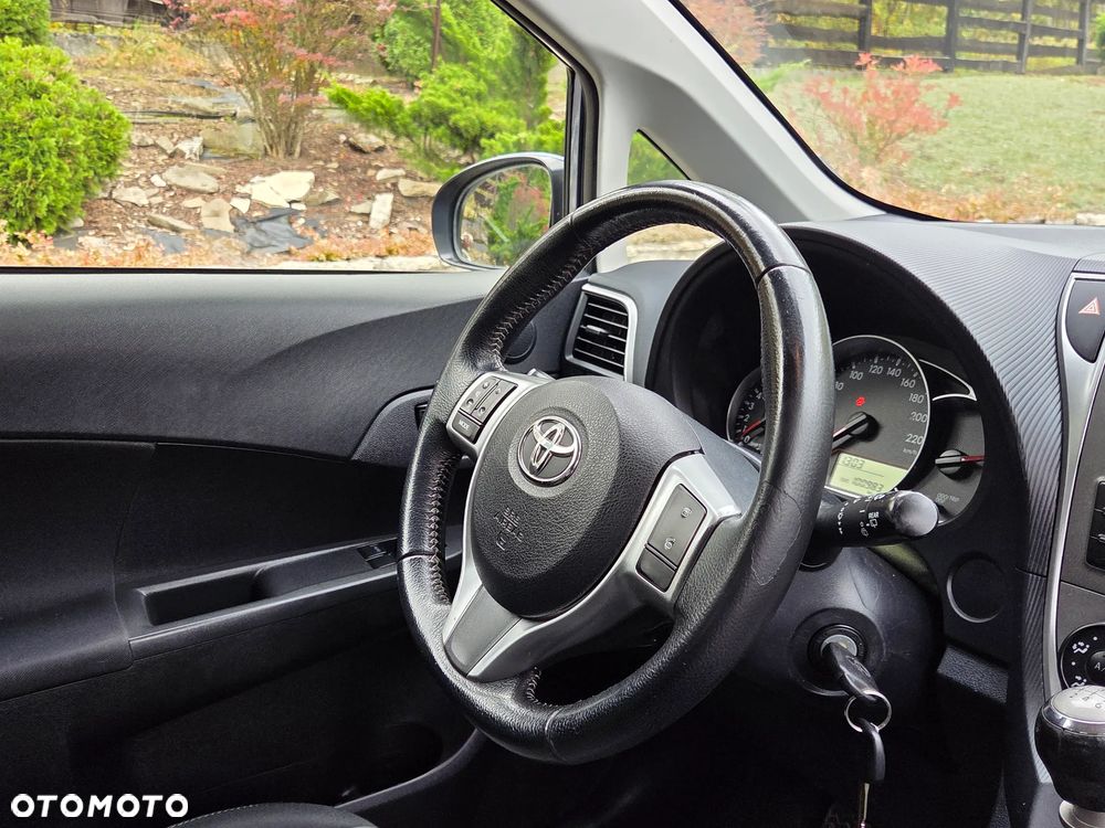 Toyota Verso S 1.33 VVT-i Life - 18