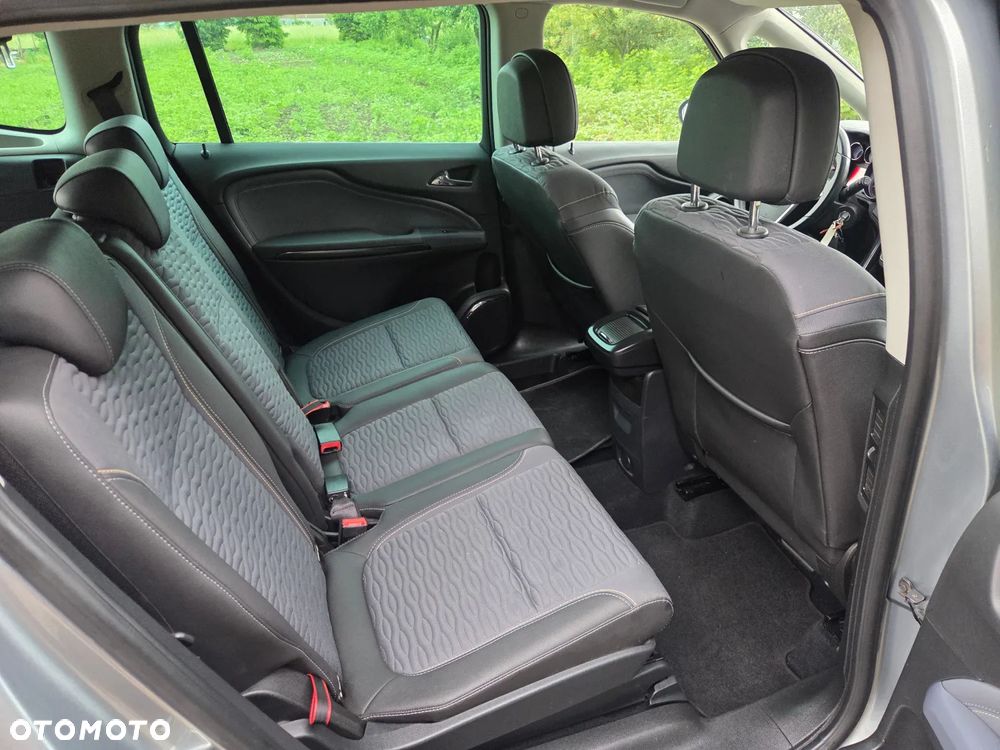 Opel Zafira Tourer 2.0 CDTI Sport - 10