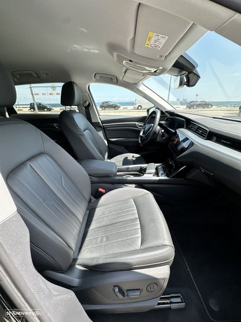 Audi e-tron - 11