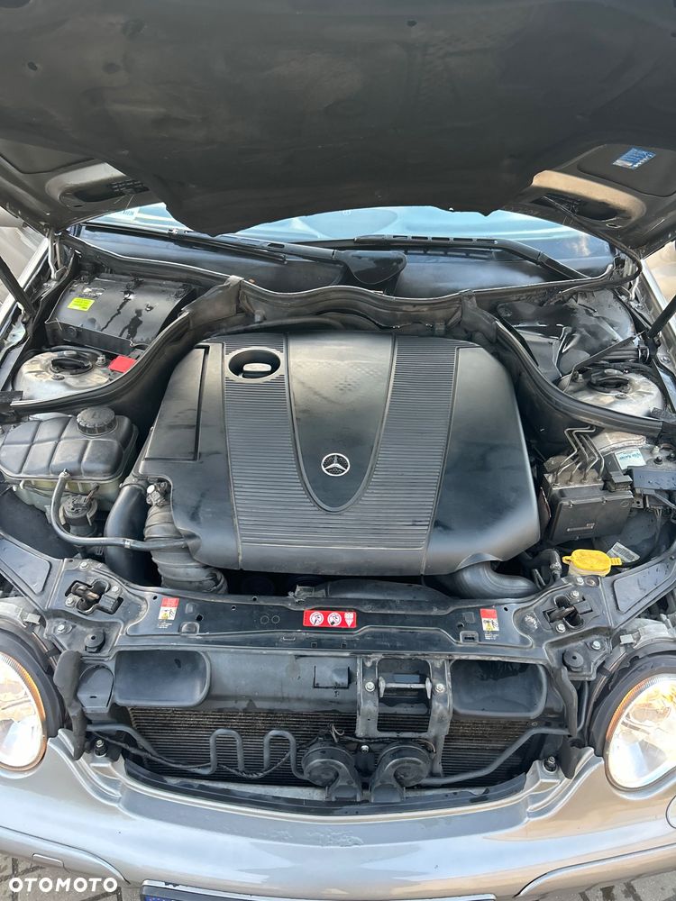 Mercedes-Benz Klasa C 200 T CDI Classic - 8