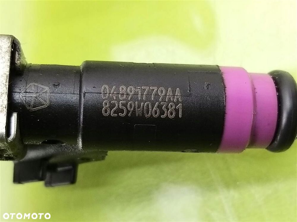 LISTWA WTRYSKIWACZY DODGE CALIBER 1,8 B 150 KM 07-12 R 04891575AA - 4