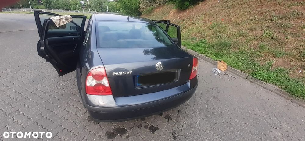Volkswagen Passat 1.8T Comfortline - 7