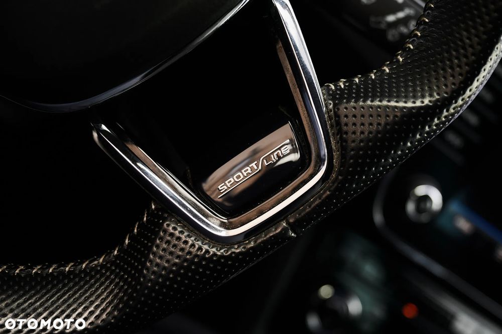 Skoda Superb 2.0 TDI DSG Sportline - 32