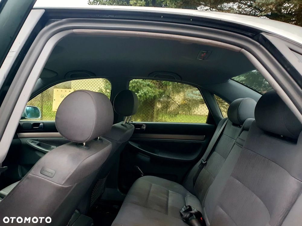 Audi A4 Limousine - 7