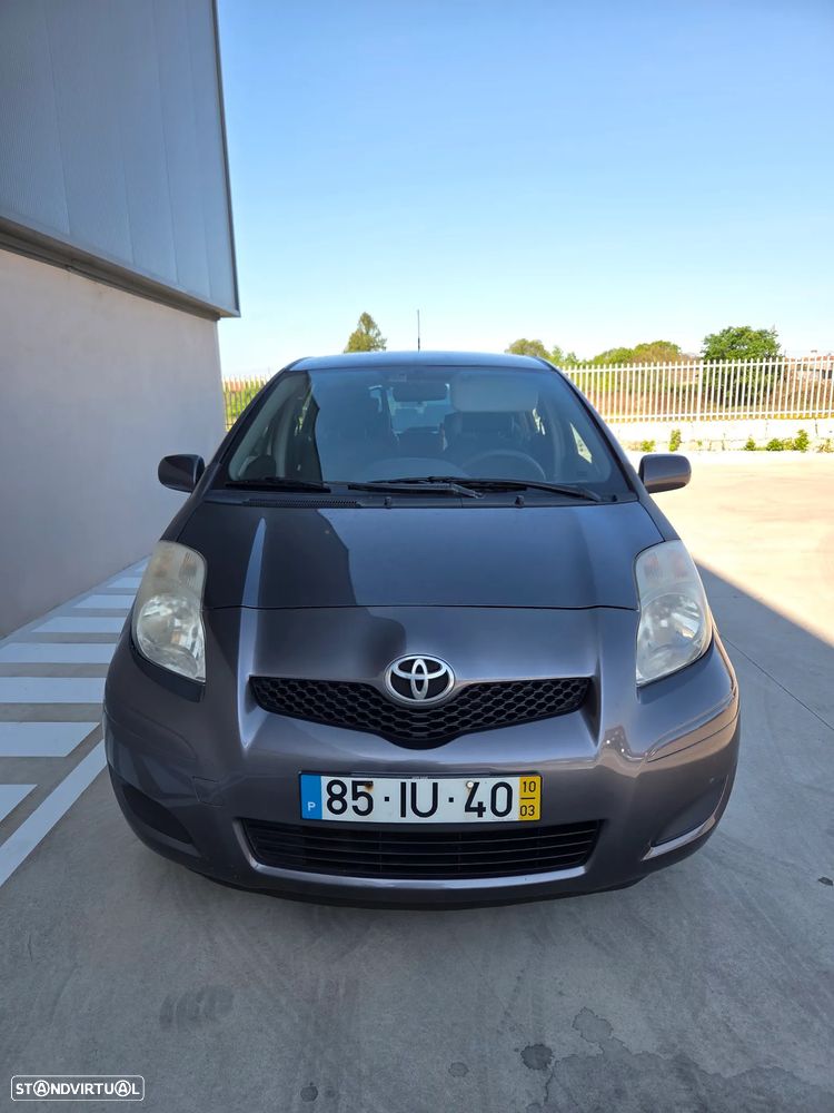 Toyota Yaris - 1