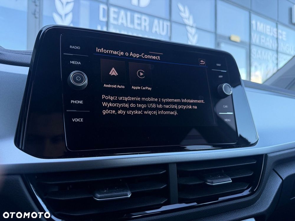 Volkswagen T-Roc - 29