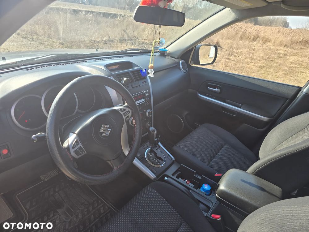 Suzuki Grand Vitara 2.7 V6 - 17