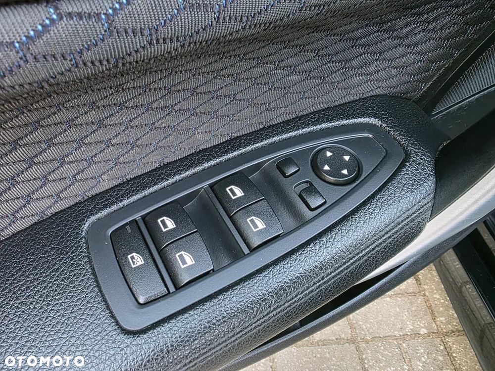 BMW Seria 1 116d DPF Edition Sport - 32