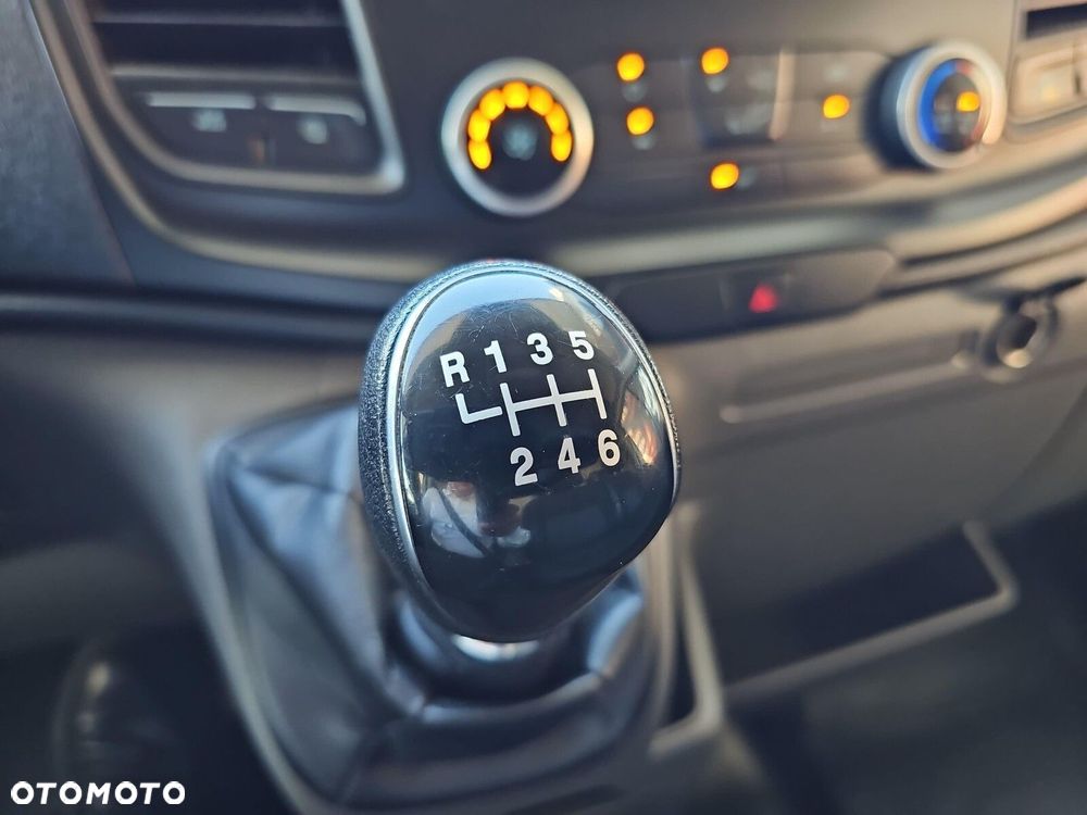 Ford transit - 28