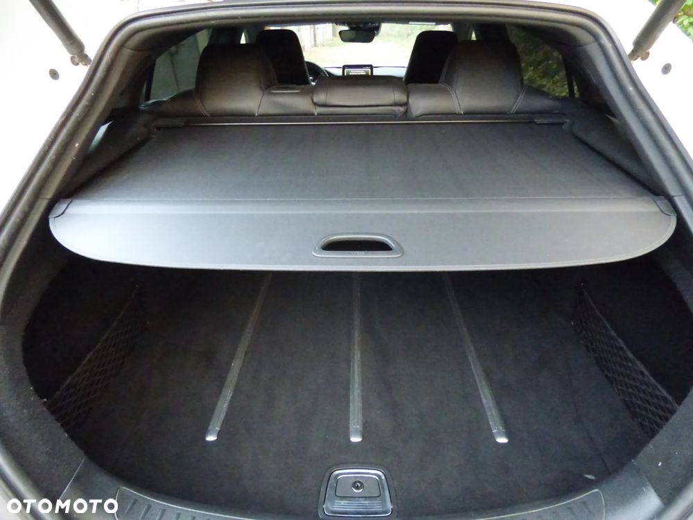 Mercedes-Benz CLA Shooting Brake 250 7G-DCT - 14