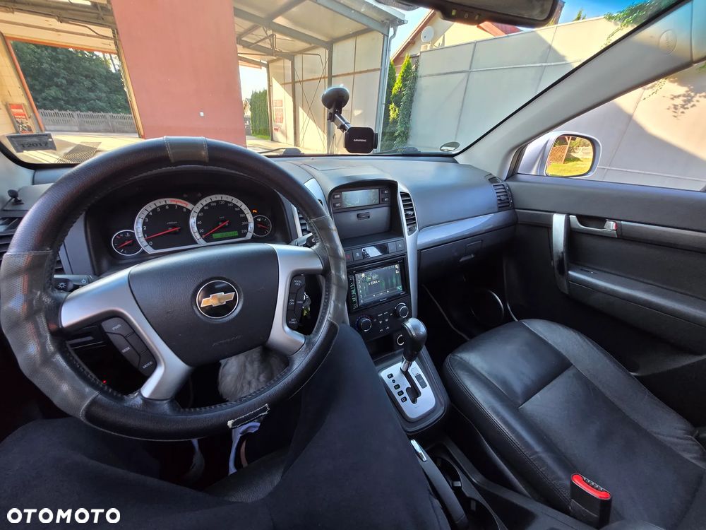 Chevrolet Captiva 3.2 LT sport - 18