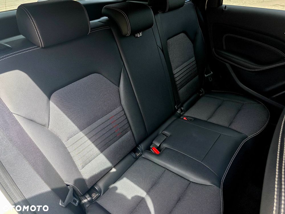 Mercedes-Benz Klasa B 200 7G-DCT Edition - 18