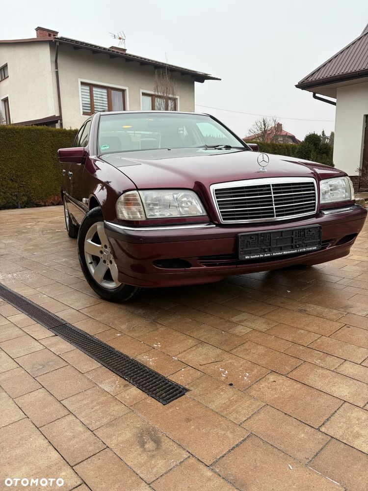 Mercedes-Benz Klasa C 200 T Elegance - 3