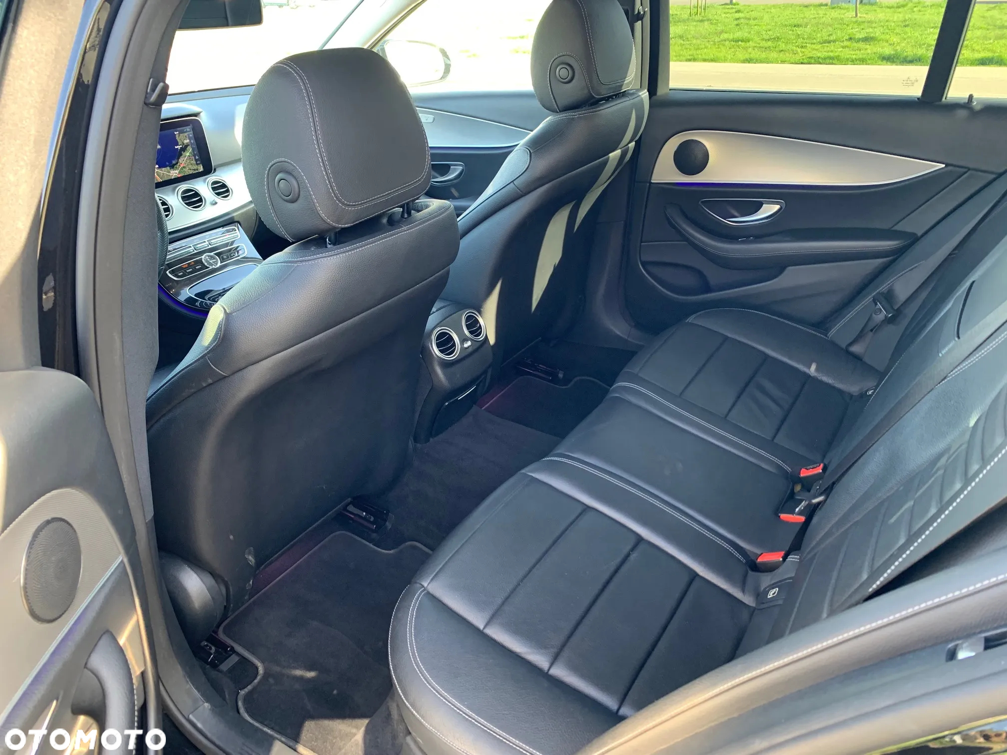 Mercedes-Benz Klasa E 220 d T 9G-TRONIC - 19