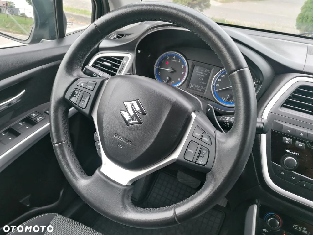 Suzuki SX4 S-Cross 1.6 VVT CVT 4x2 Comfort+ - 16