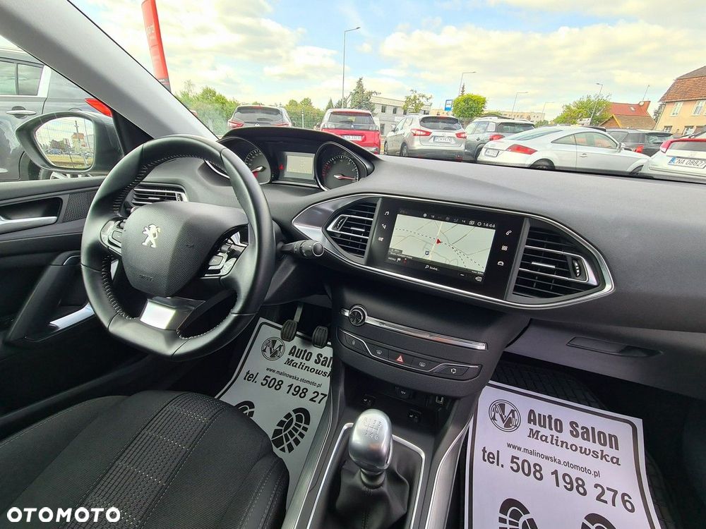 Peugeot 308 SW PureTech 130 Allure - 22