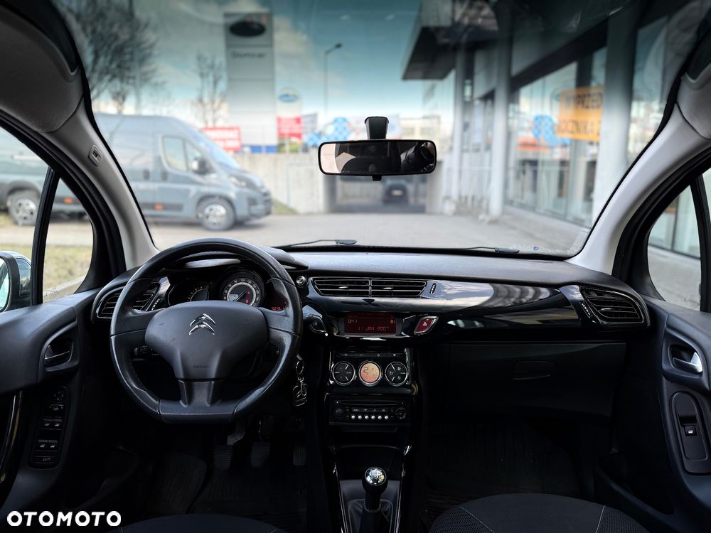 Citroën C3 Pure Tech (VTi) 82 Exclusive - 16