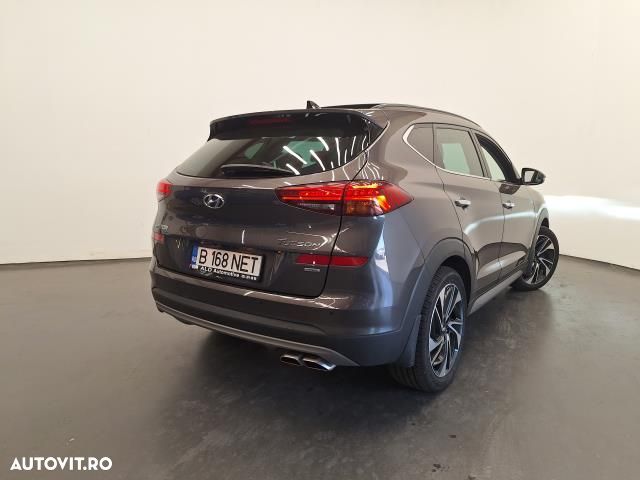 Hyundai Tucson - 2