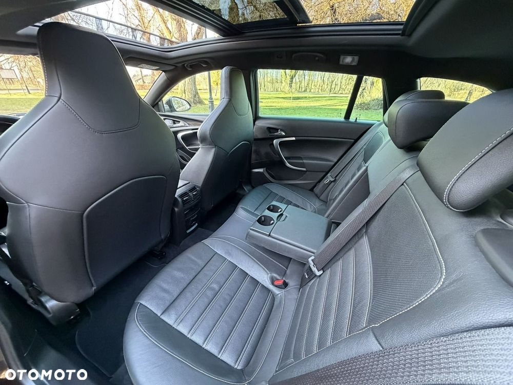 Opel Insignia - 24