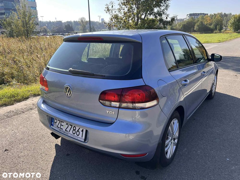 Volkswagen Golf VI 2.0 TDI Trendline - 16