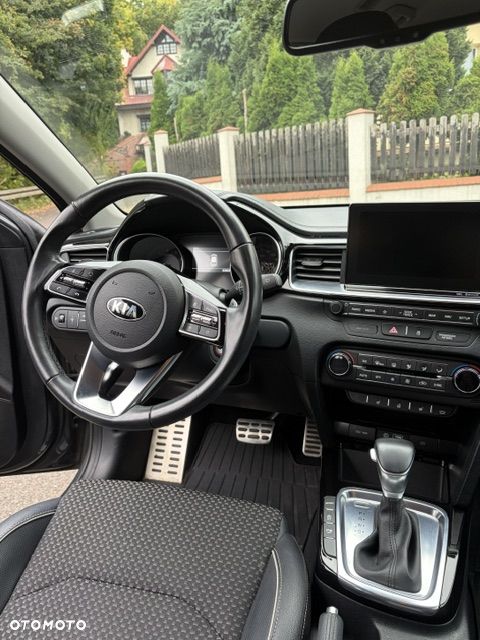 Kia Ceed - 6