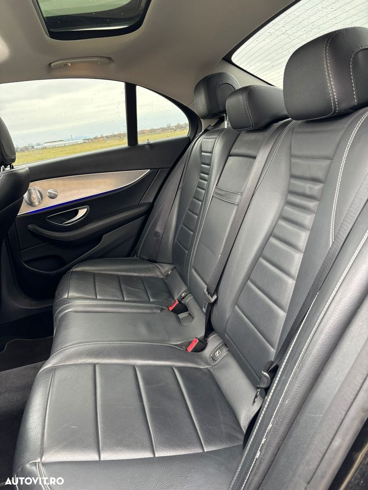 Mercedes-Benz E 220 d Aut. - 12