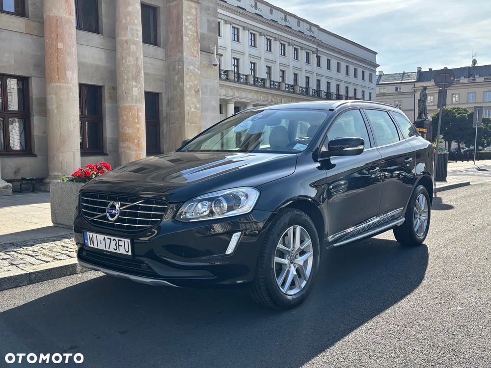 Volvo XC 60 T5 AWD Drive-E Momentum - 1