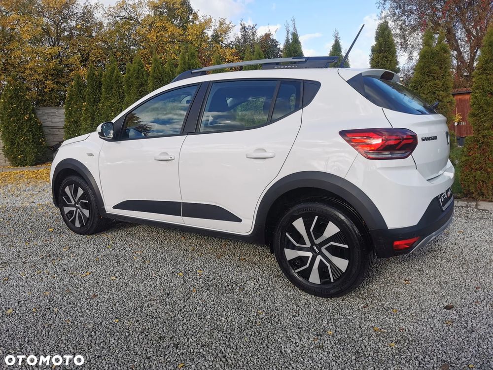 Dacia Sandero Stepway TCe 90 Expression + - 31