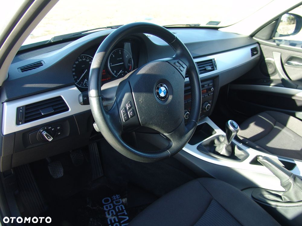 BMW Seria 3 318d - 7