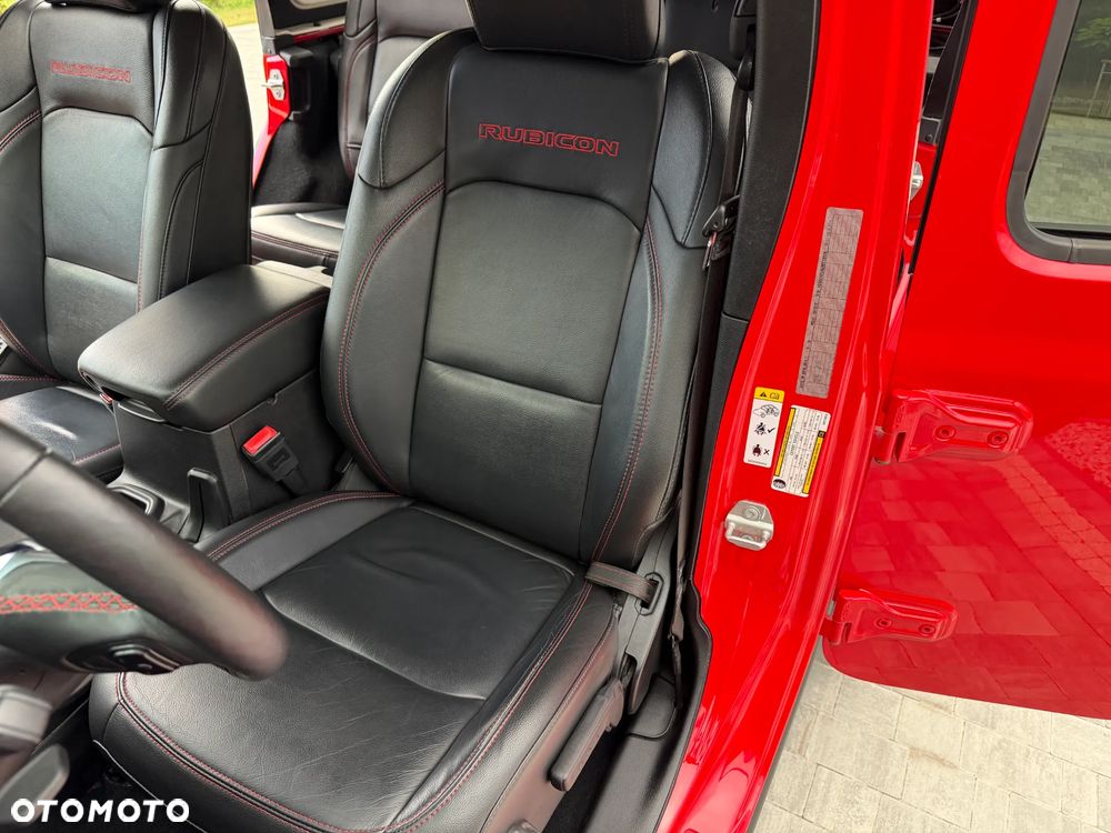 Jeep Wrangler - 32