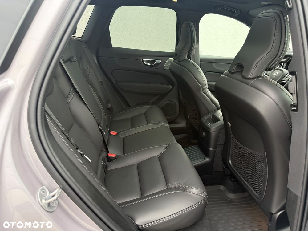 Volvo XC 60 - 41