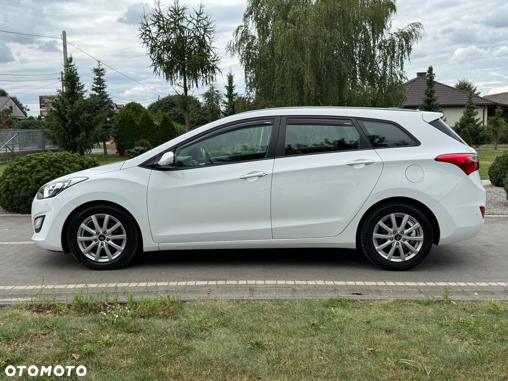 Hyundai i30 1.6 CRDI DCT Premium - 8