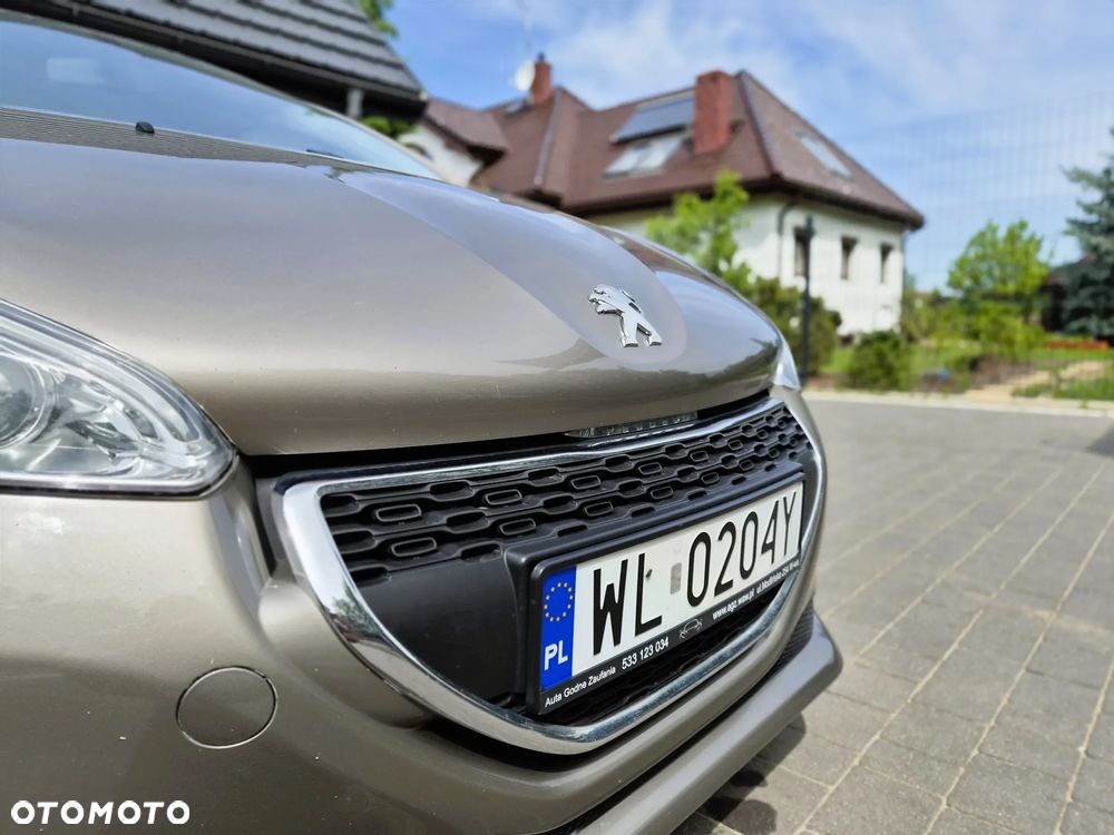 Peugeot 208 - 31
