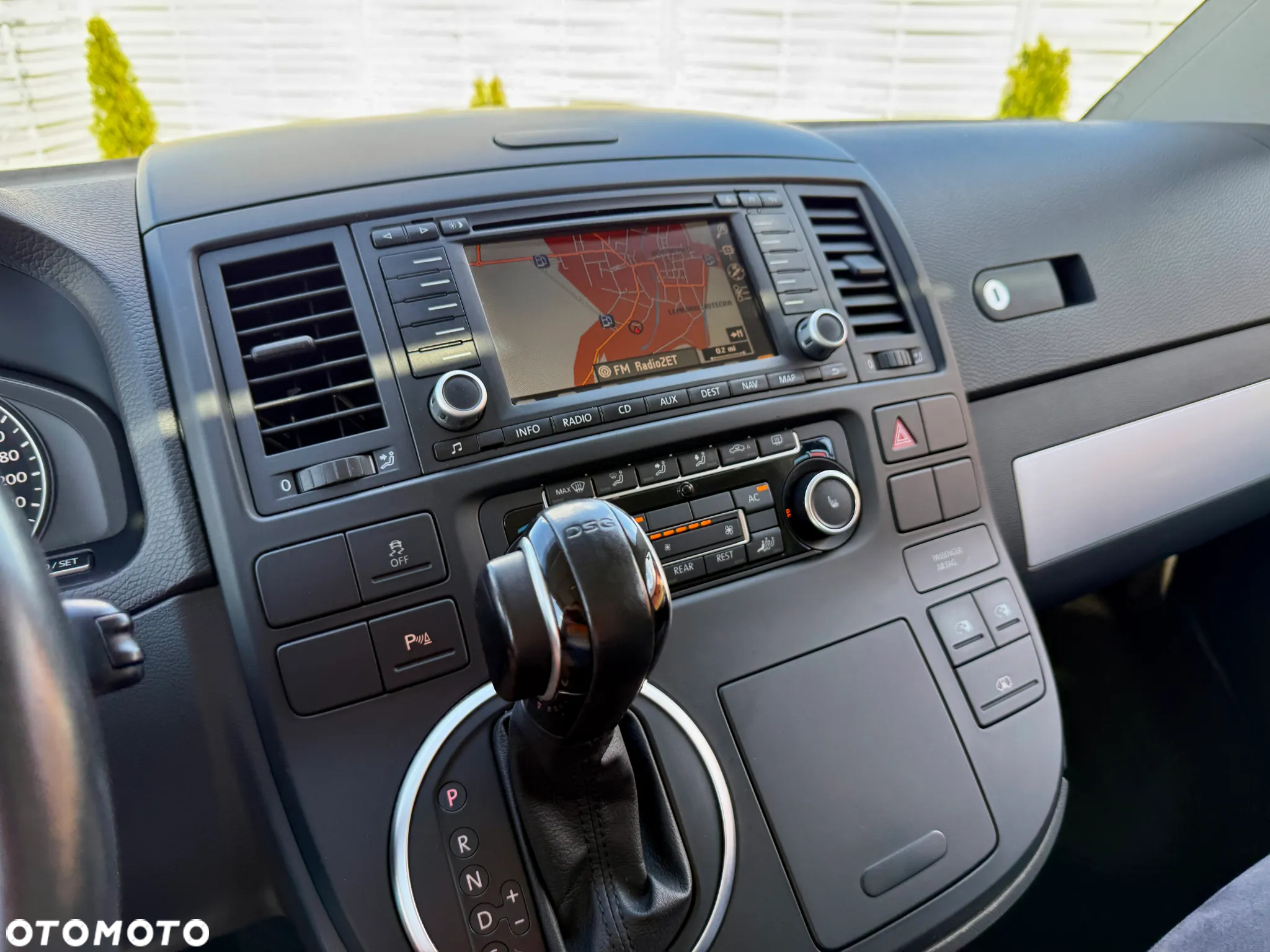Volkswagen Multivan - 5