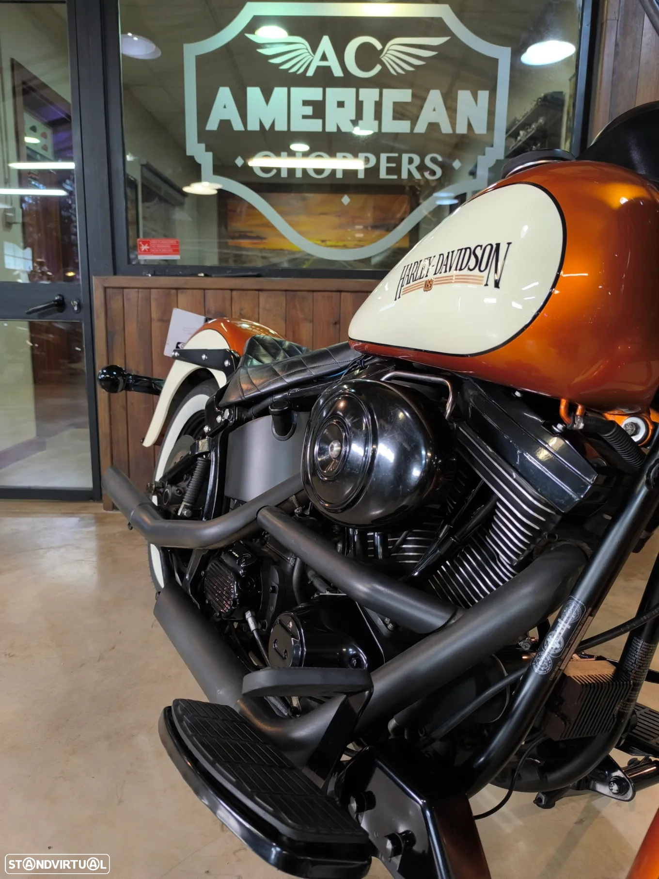 Harley-Davidson FLSTC - 9