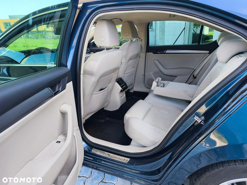 Skoda Superb 2.0 TDI Style - 16