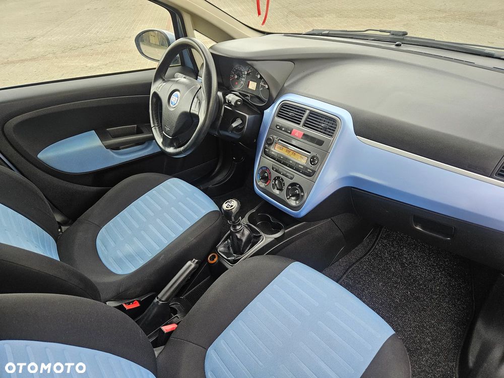 Fiat Grande Punto - 12