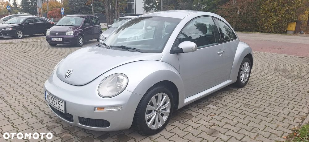 Volkswagen New Beetle - 9