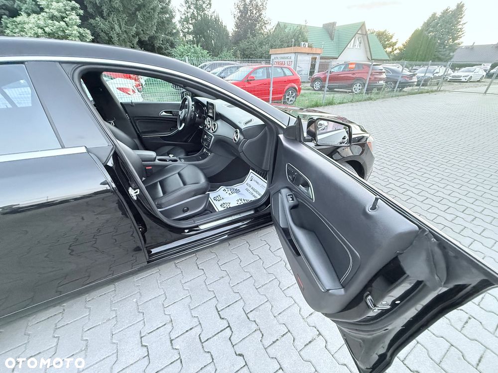 Mercedes-Benz CLA - 17