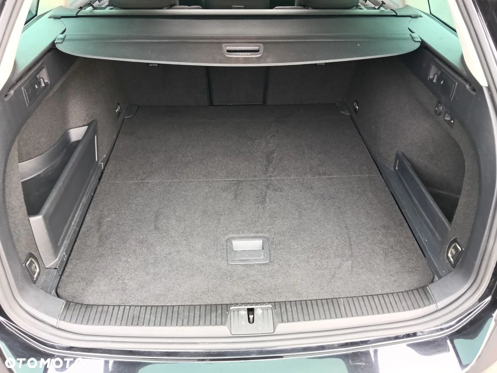 Volkswagen Passat 2.0 TDI (BlueMotion Technology) Comfortline - 20