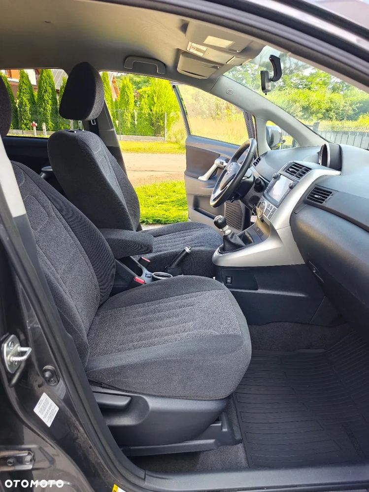 Toyota Verso 2.0 D-4D Sol 7os - 13